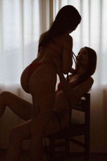 3some (4)